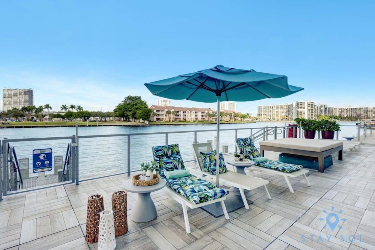Luxury With Stunning View, Balcony, Amazing Pools Apartment Hollywood Bagian luar foto