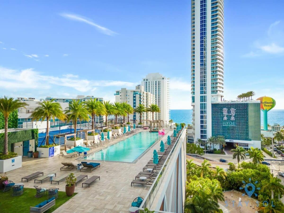 Luxury With Stunning View, Balcony, Amazing Pools Apartment Hollywood Bagian luar foto